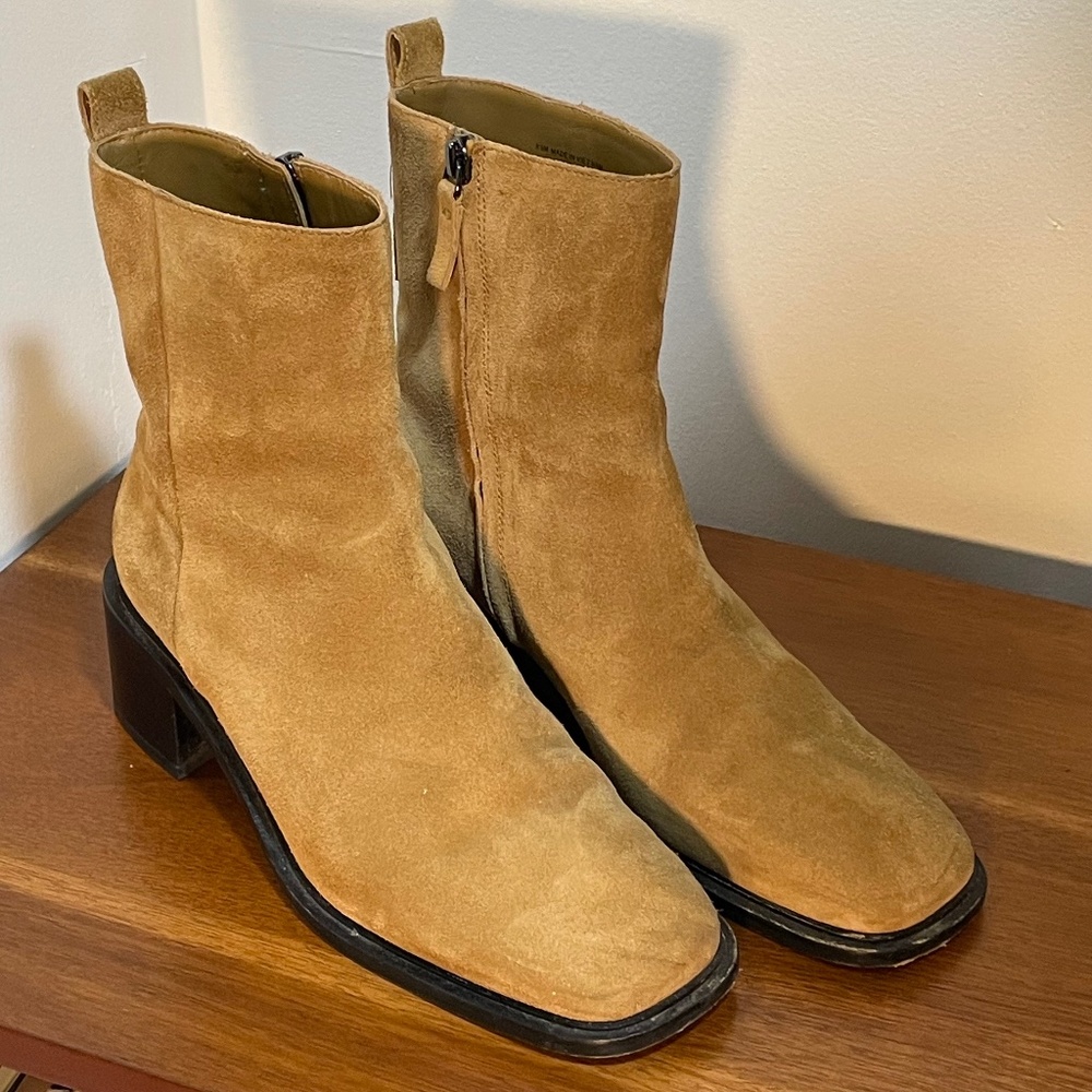 Everlane City Boot Suede Toasted Almond